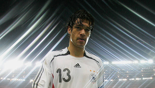 从温布利到伯纳乌：欧冠标志性场馆的地理分布