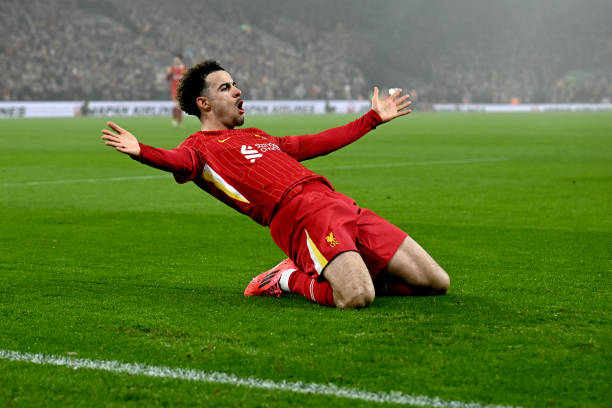 江苏省足球俱乐部青训体系获评全国优秀,未来之星崭露头角