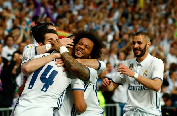 为什么巴乔在AC米兰选择18号球衣？