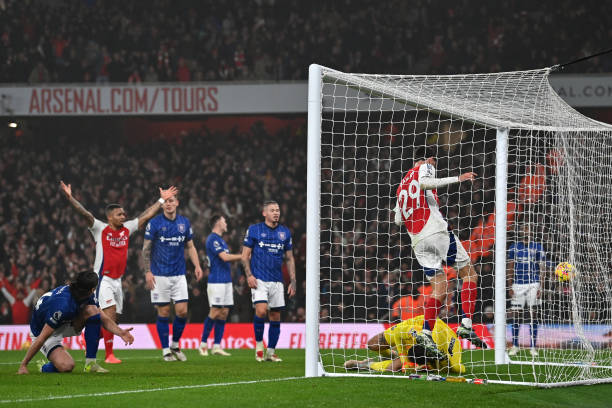 德甲18支球队最新主客场球衣设计亮点