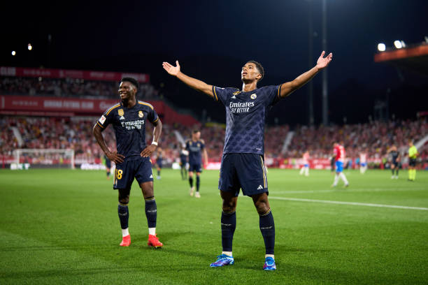 贝克汉姆的7号传奇：曼联球衣背后的成名故事