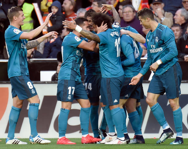 从姆巴佩到登贝莱:法甲年薪前十揭秘,巴黎金元足球再引争议