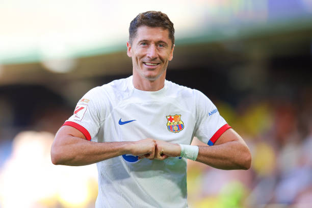 熬夜党的救星!24小时足球直播随时陪你嗨翻全场