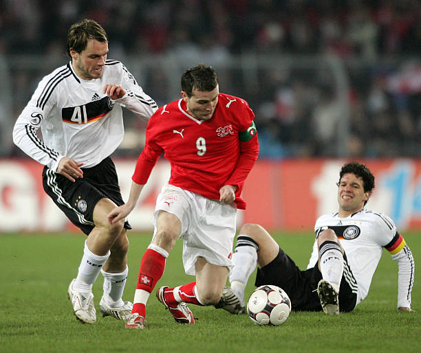 法甲焦点战免费直播：马赛vs里昂巅峰对决