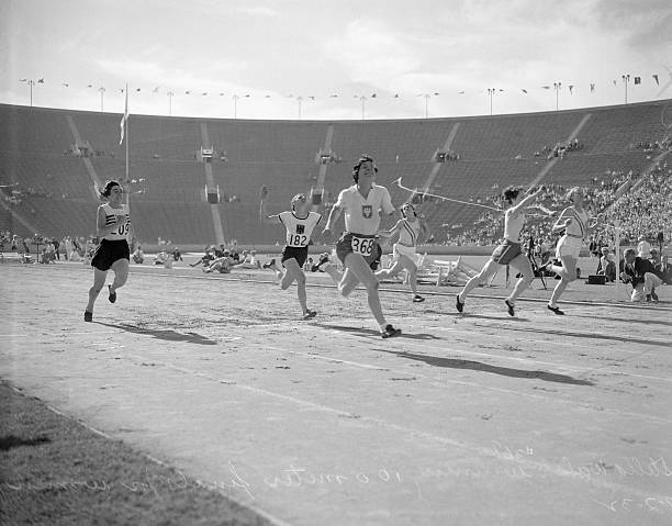 乒乓球表演赛：奥运赛场上的轻松时刻