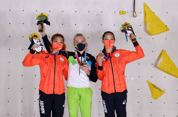 张本智和爆冷出局,男单赛场再掀波澜!