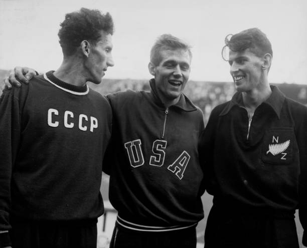 不只是速度快!金智敏的完美腿型成为热议焦点