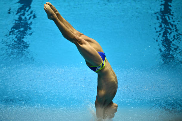 从伏明霞到吴敏霞：三代跳水女皇的技术特点与成就分析