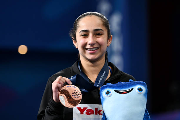 从默默无闻到世界冠军：陈雨西的跳水之路