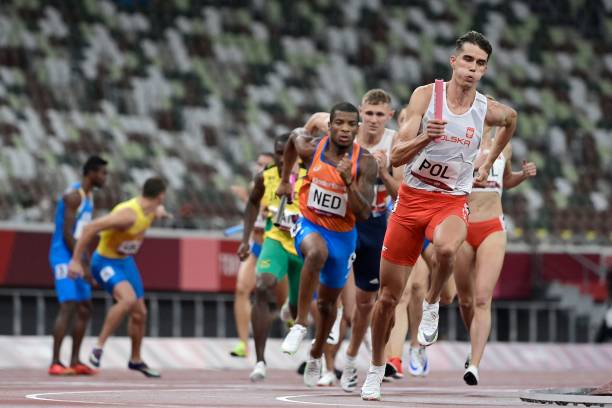 陈若琳2021年纪录片：揭秘冠军背后的汗水与坚持