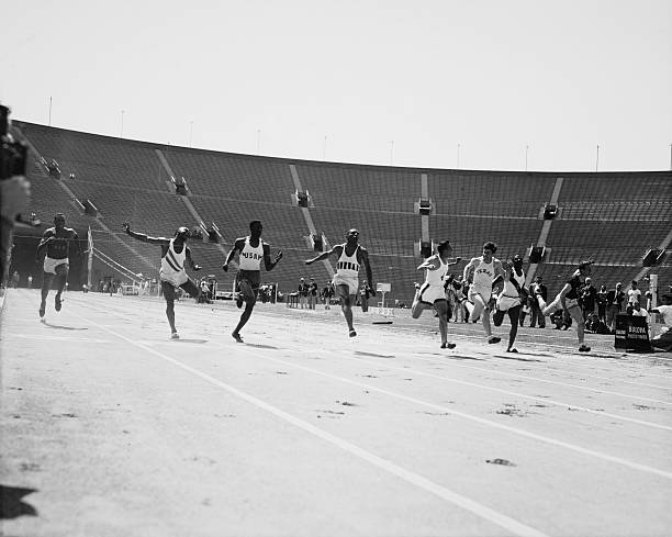 400米比赛策略：如何分配体力才能取胜？