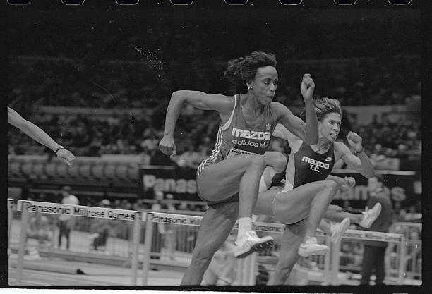 周继红执教风采：跳水队教练的日常瞬间