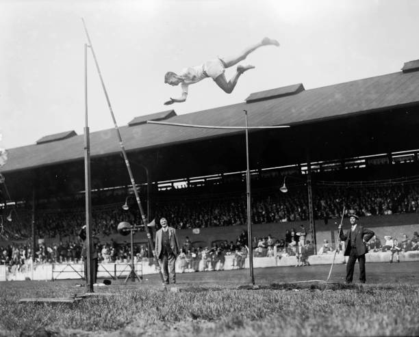 乔伊娜：短跑女王的传奇人生与辉煌成就