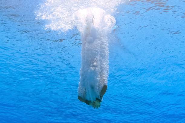 博尔特2023年最新比赛全程回顾，速度与激情再现