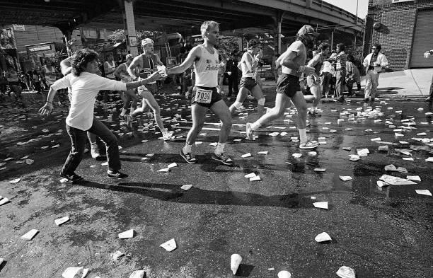 全红婵全国冠军赛惊艳一跳，完美水花征服全场！