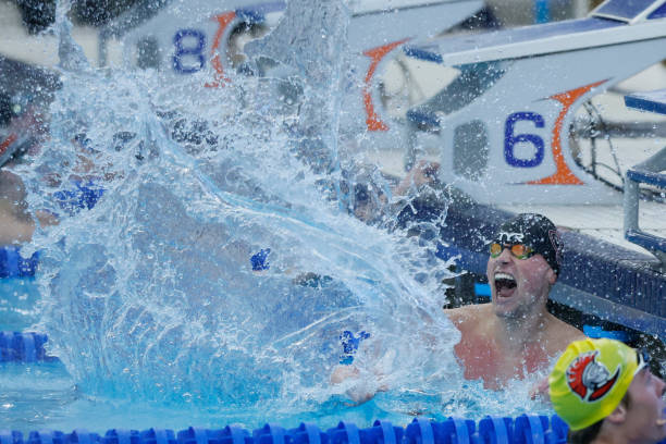 菲尔普斯双子照片：网友热议，究竟是真是假？