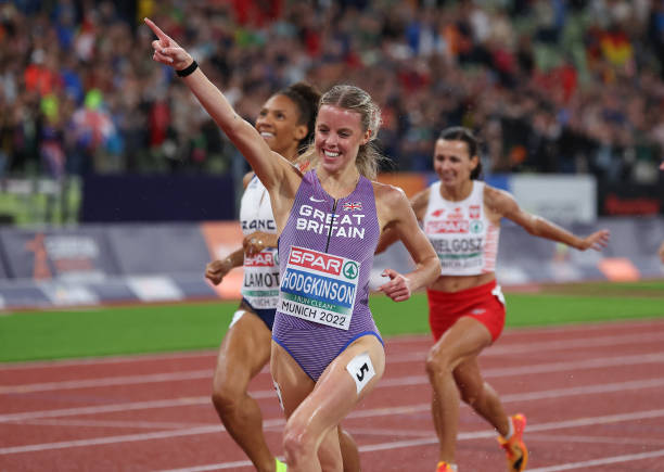 菲尔普斯臂展超长：游泳传奇背后的身体秘密