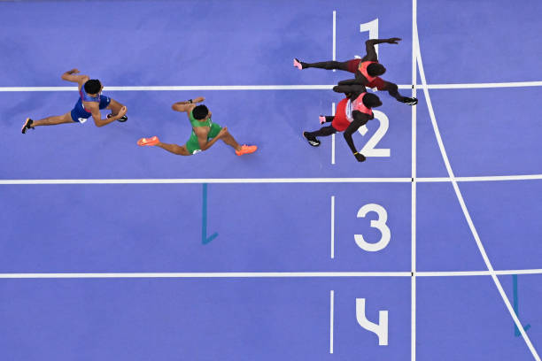 田亮退役之谜：体育明星的职业生涯与个人发展