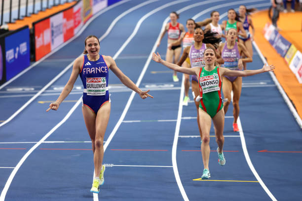 泳坛最著名双胞胎同日完婚，菲尔普斯兄弟爱情事业双丰收