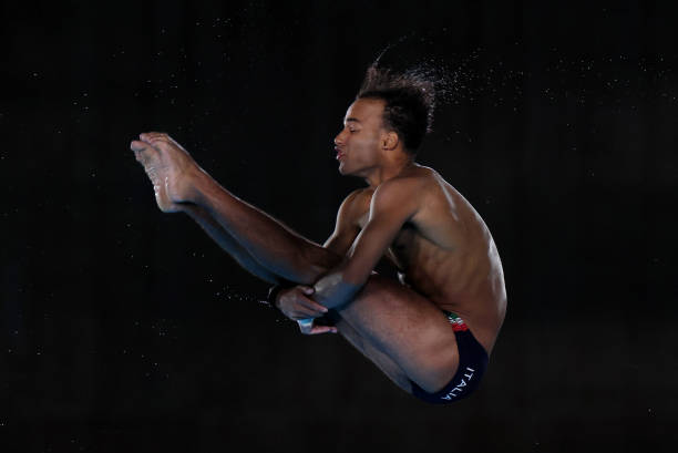 中长跑必备!中长跑进行曲DJ混音,助你突破极限