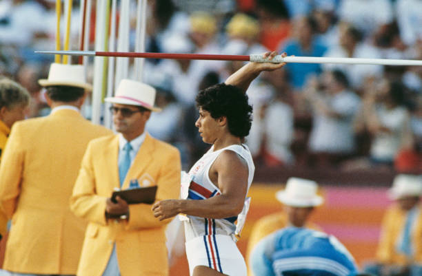 跳远技术要点：掌握这些技巧让你轻松飞跃5米