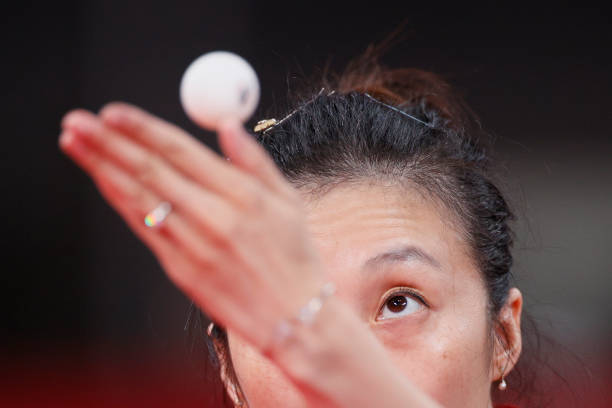 掌握搓球的关键：站位、拍面与手腕发力技巧