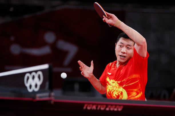 球台边的告白:乒乓球队员的青春恋爱