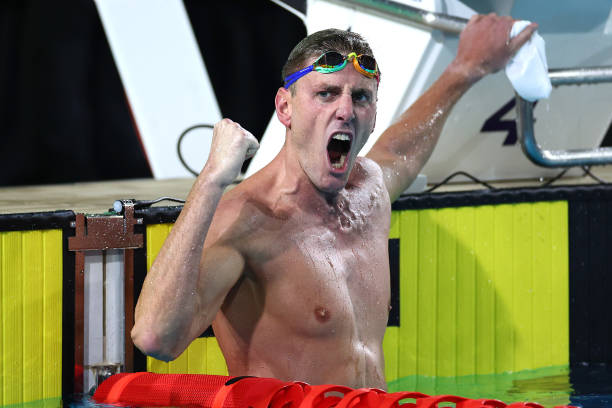 蝶泳动作技巧:如何游得更优雅