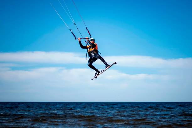 200米自由泳世界纪录背后的科学：流体动力学与身体机能