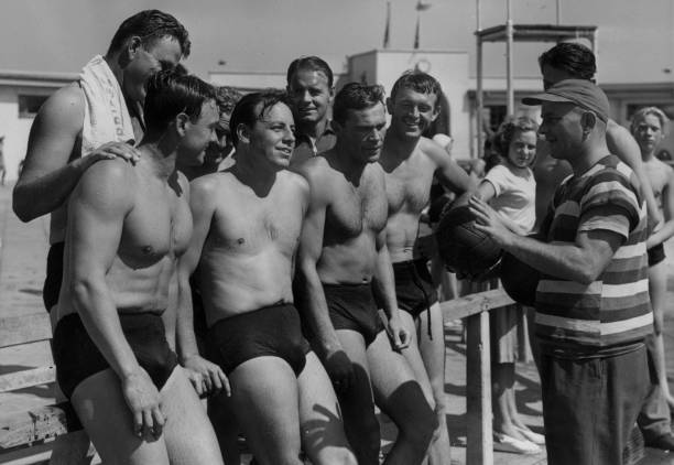 泳池荣耀：冠军背后的坚持与付出