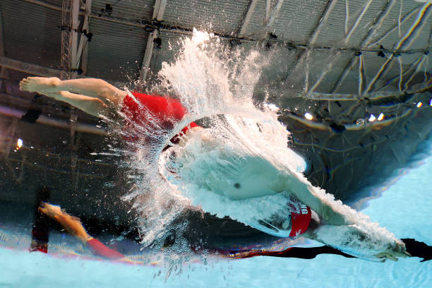 如何快速掌握游泳翻滚转身?新手必看指南