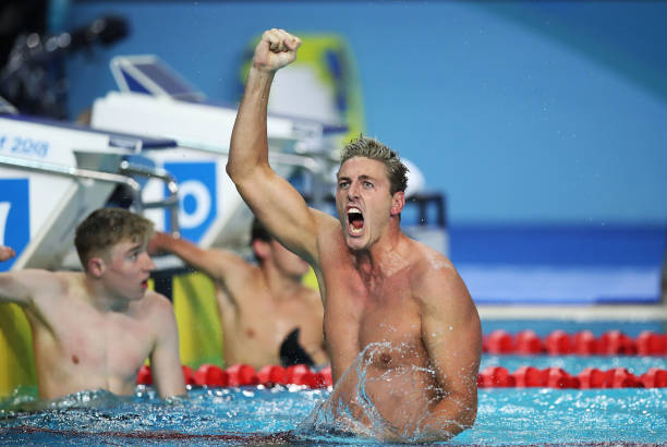 游泳转向技巧全解析：视频教程带你轻松掌握