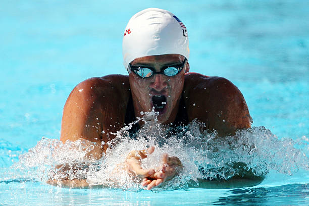 腰痛患者必看：游泳康复全指南