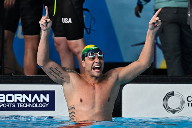 公共泳池防疫措施：如何安全游泳不中招？