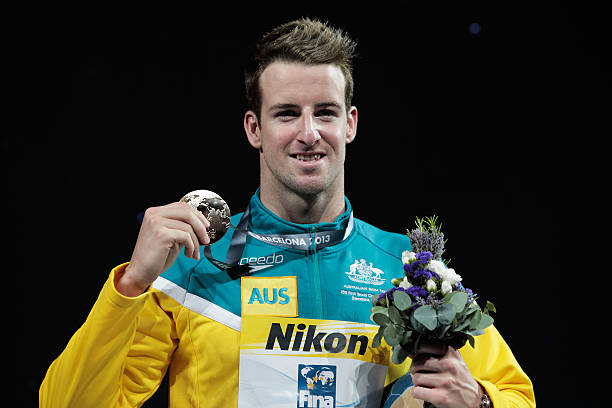 辟谣:游泳池游泳不会传播艾滋病,这些才是真正的高危行为