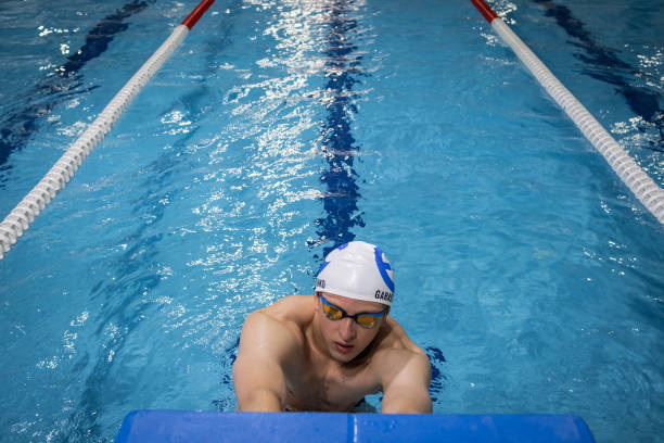 别再担心充气泳池太滑!试试这些防滑措施