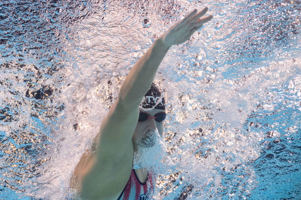 2020花样游泳大赛:水中芭蕾的视觉盛宴