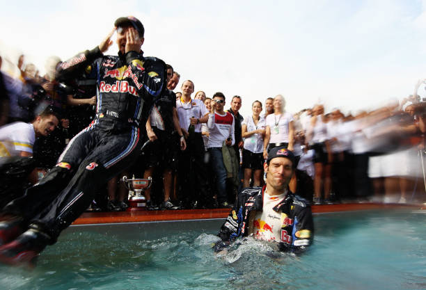 游泳技术包括什么？划水与打腿的配合训练