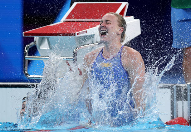 公共游泳池平面效果图及功能分区解析