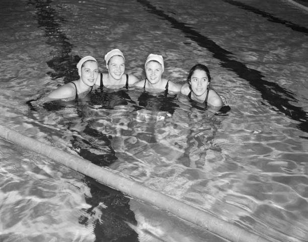 椎间盘患者的游泳指南：避开这些疼痛雷区