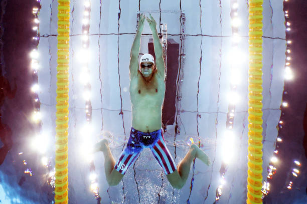 游泳如何帮助男性提高新陈代谢和减脂效果？