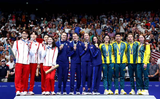 游泳教练底薪与提成：哪种模式更有利？