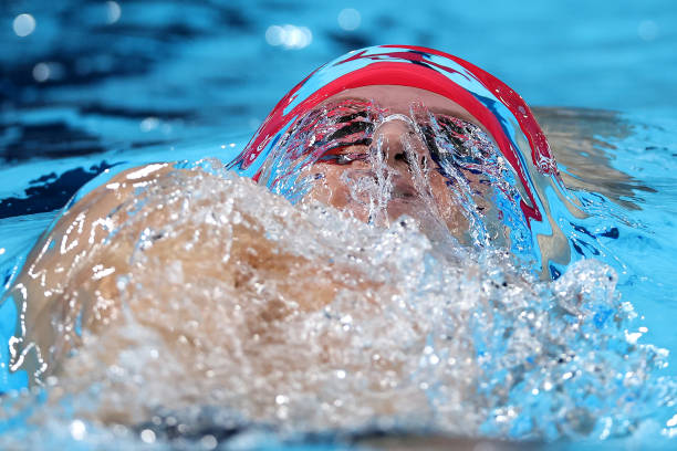 水中竞速：游泳比赛精彩瞬间捕捉