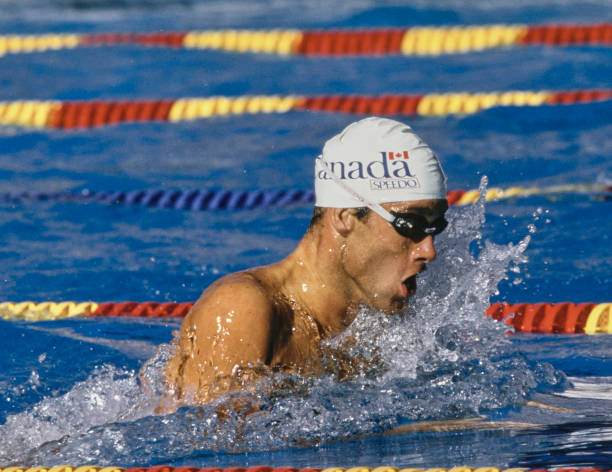 从泳姿到场合：全面分析连体与分体泳衣的适用场景