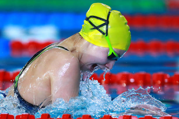 宝宝游泳水温多少合适?新手父母必知的关键点