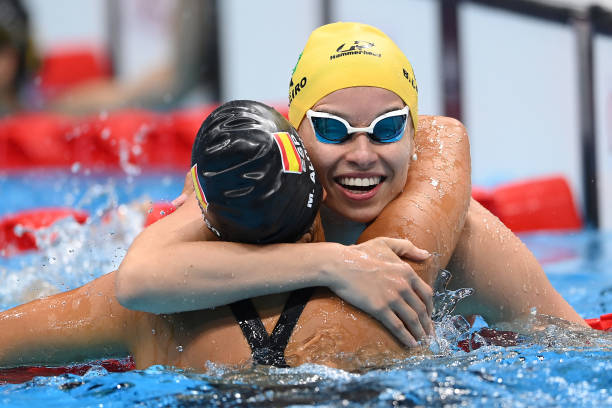 关于艾滋病传播的真相:游泳池安全吗?