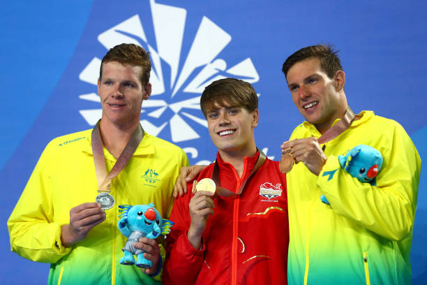 如何帮助孩子顺利通过青少年游泳四级考试？