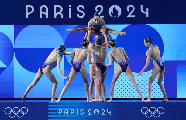 里昂国际游泳公开赛：新星崛起与老将争锋