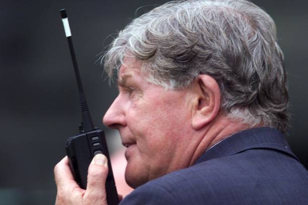 网球比赛用球更换指南:多少局必须换新球?