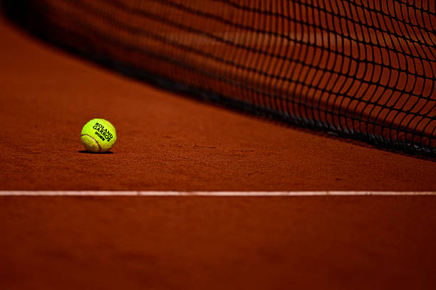 网球计分系统解析：从15-30到DEUCE的专业术语